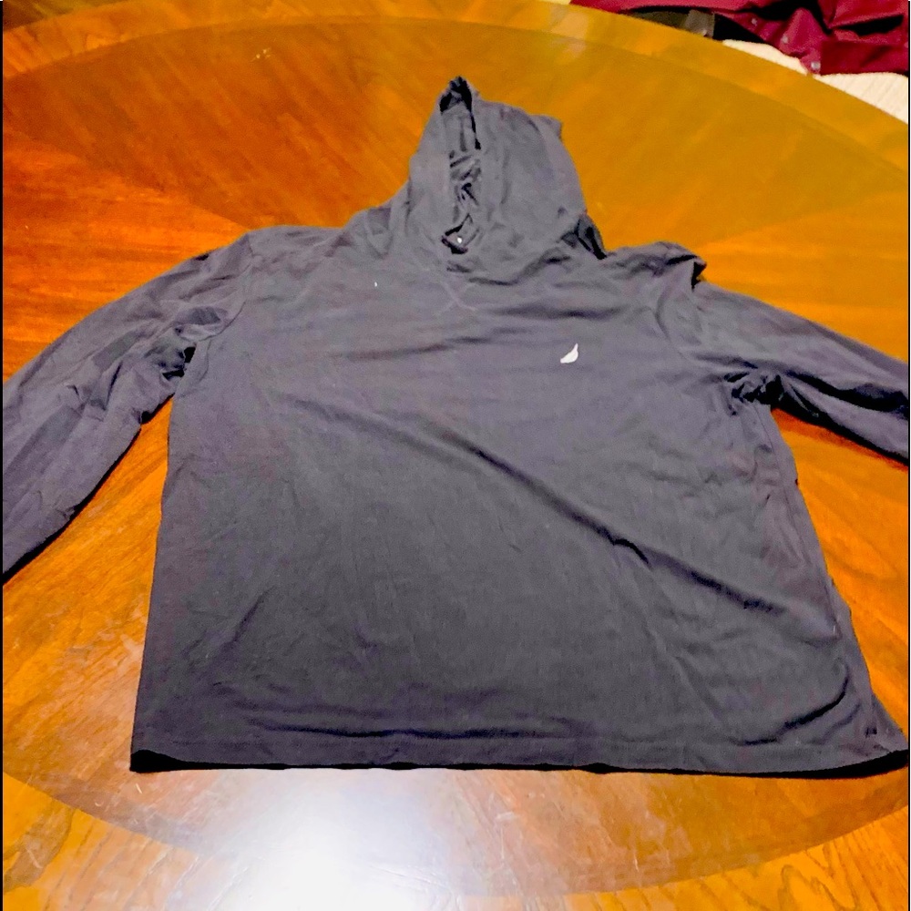 Nautica hoodie light weight very nice worn it twice